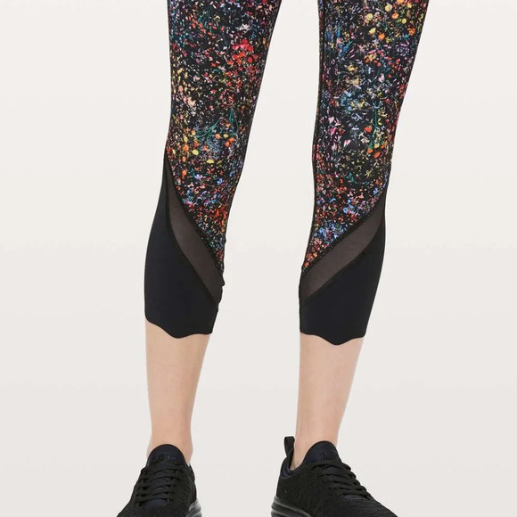 Lululemon Wunder Under Crop II (Special Edition) *Scallop 24" Flowerescent Multi - Picture 7 of 9